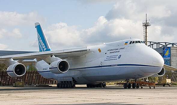 Мантуров назвал срок эксплуатации Ан-124