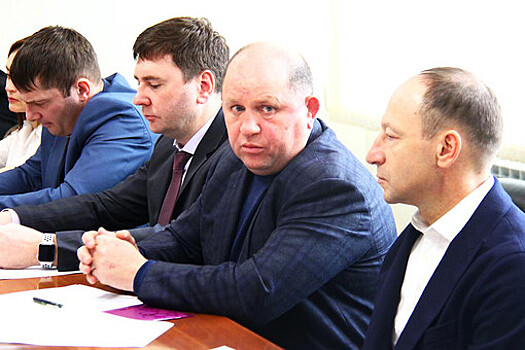 Депутат Сахалинской облдумы получил 4,5 года колонии за контрабанду крабов