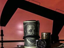 Венесуэла может начать продажу нефти не в долларах
