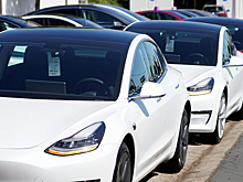 Tesla провалила план по поставкам и обрушилась в цене