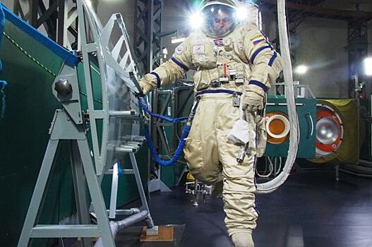 Командиром экипажа МКС впервые в истории станет ученый