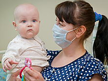 Мама отдаст малышу костный мозг, но до операции еще нужно дожить. Ему нужна ваша помощь