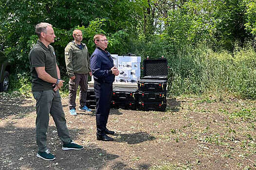 "Единая Россия" обеспечила бойцов группировки "Центр" новым оборудованием