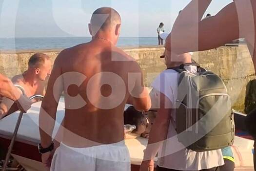 В Сочи еще один катер наехал на 17-летнюю туристку и распорол ей живот