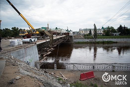 Омские власти не знают, когда достроят Юбилейный мост