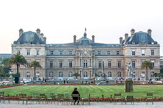 Во Франции спорят, поможет ли налог на богатых сократить бюджетный дефицит