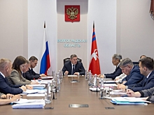 Андрей Бочаров провел совещание по вопросам областного бюджета