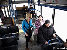 В омский транспорт вернутся контролёры, ловящие "зайцев"