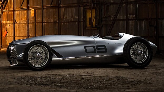 Infiniti представила ретро-концепт Prototype 9