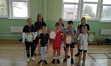 Юные спортсмены из Кленовского победили в окружных соревнованиях по бадминтону