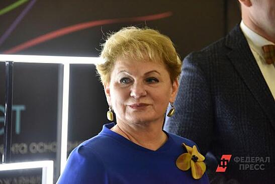 Министр отчитала екатеринбургского режиссера из-за зрителей без масок