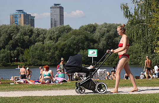 Лето в Москве и области не закончится в августе. Куда отправиться на пляжный отдых?