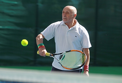 Жителей Центрального округа пригласили поучаствовать в турнирах по большому теннису