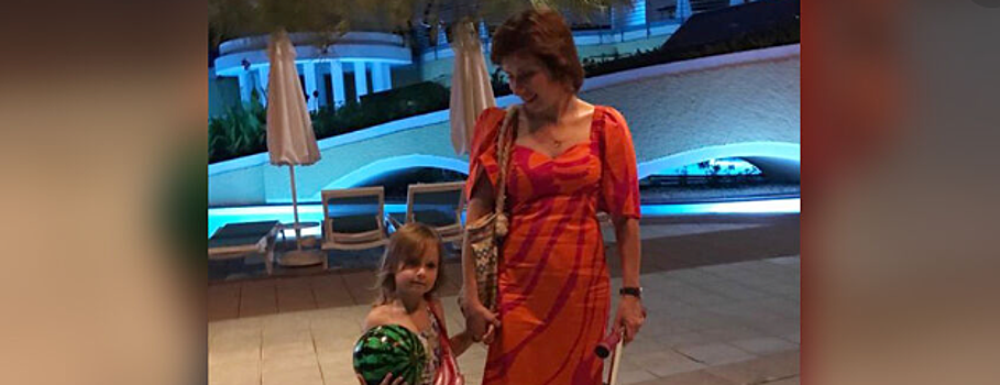 Телеведущая Светлана Зейналова улетела с детьми в Турцию