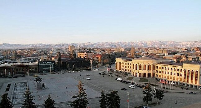 Протесты в Армении распространились на Гюмри
