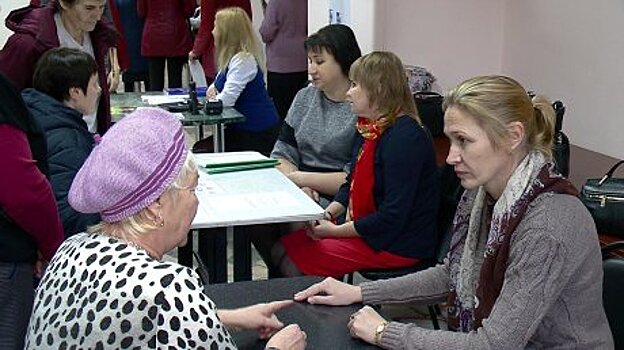 В «Октябре» собрался клуб читателей «Молодого ленинца»