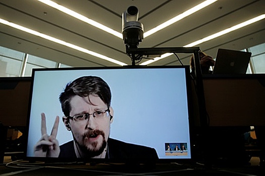 Сноуден объяснил отказ общаться с российской прессой