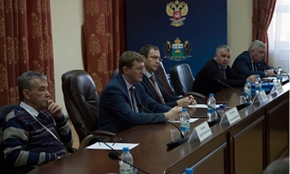 Тюменские ученые собираются повысить работоспособность людей в Арктике при помощи специального освещения офисов