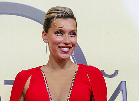 Регина Тодоренко показала всех сыновей от Топалова в честь Рождества