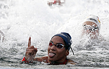 Бразильянка Кунья выиграла золото в плавании на открытой воде на ЧМ по водным видам спорта