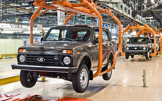 «АвтоВАЗ» начал выпускать Lada Niva с кондиционером