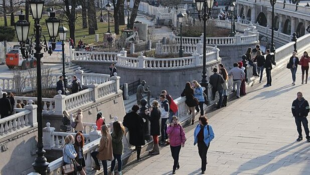 Москвичей предупредили об экстремально низком давлении