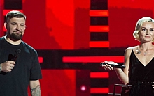 Полина Гагарина и Баста выступили дуэтом на шоу «Голос», а члены жюри к ним не повернулись