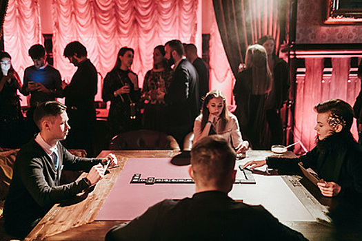 Тут пили Горбачев, Якубович и Александр III: официант раскрывает тайны столичного ресторана