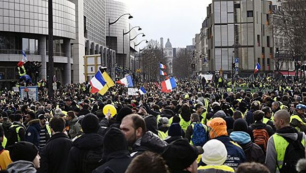 Генсек СЕ осудил нападения на журналистов на акциях "желтых жилетов"