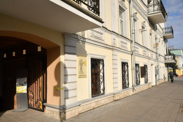 В сквере Эльдара Рязанова пройдет детская игровая программа, посвященная часам