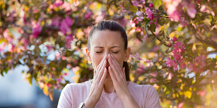 Врач назвала симптомы, указывающие на пыльцевую аллергию