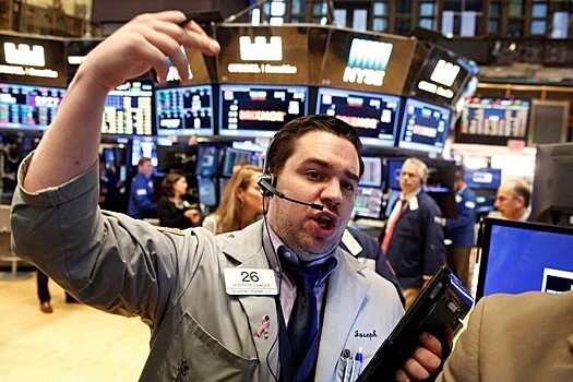 Индекс Dow повысился на трехзначное значение