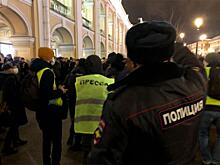 Власти Петербурга будут разбираться с задержаниями журналистов на несогласованных акциях