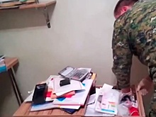 СК показал видео обысков в квартире пермского стрелка