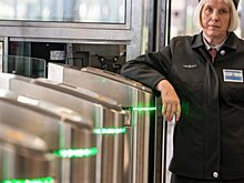 На 80 станциях метро можно платить за проезд при помощи смартфона