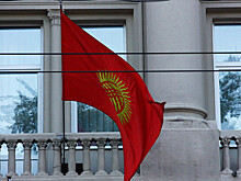 Протестующие в Киргизии освободили из СИЗО еще одного политика