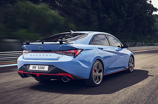 Hyundai Elantra N и ещё 6 «горячих» четырехдверок