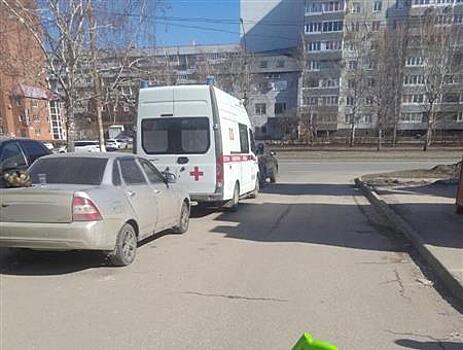 В Тольятти машина без водителя сбила пожилую женщину