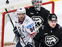 "Лада" уступила "Трактору"