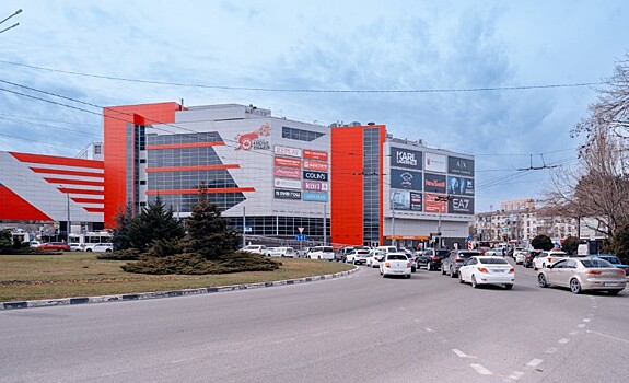 Покупателей и персонал ТЦ эвакуировали в Новороссийске