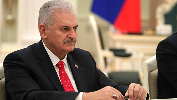 Глава МИД Турции пообещал "ответ" Нидерландам
