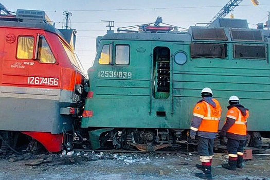 В Челябинской области столкнулись два электровоза