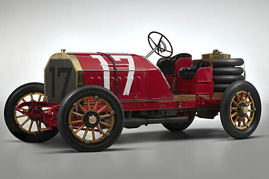 117-летний спорткар выставят на торги в США