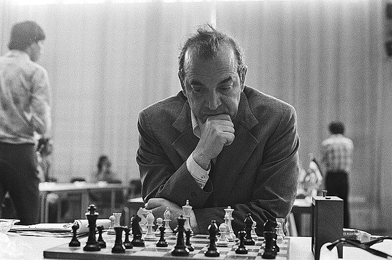 Как советский шахматист предал всех, чтобы стать чемпионом мира