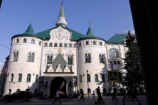 На экскурсии в Нижегородском Центробанке покажут квадратные монеты