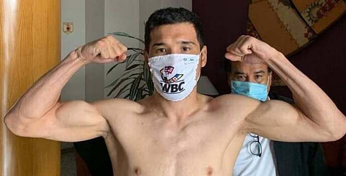 Даурен Елеусинов проиграл мексиканцу в бою за титул WBC