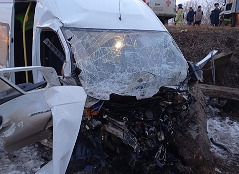 «Газель» с рабочими разбилась на дороге под Усть-Катавом