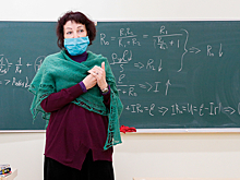 Столичным учителям повысят зарплату