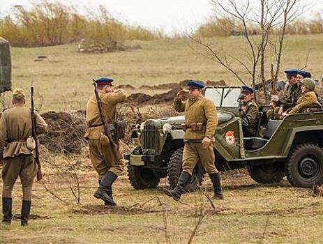 Жители губернии увидели, как бойцы РККА бьют фашистов