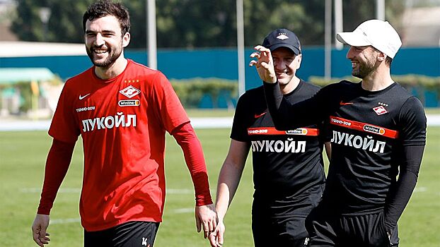 "Где Промес?", травма Соболева и новая схема Тедеско. Сборы "Спартака" в Дубае - как это было